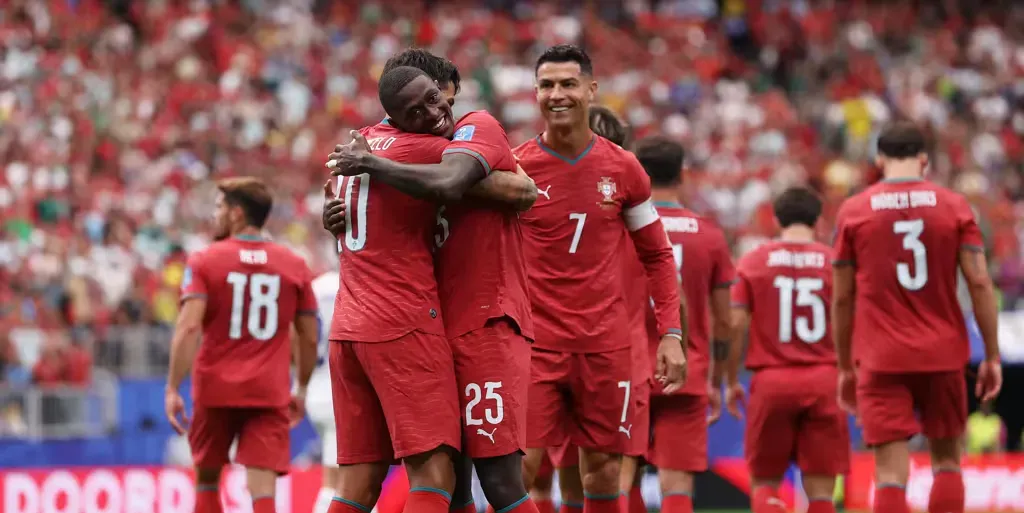 Nuno Mendes feliz pelo golo e pela vitória